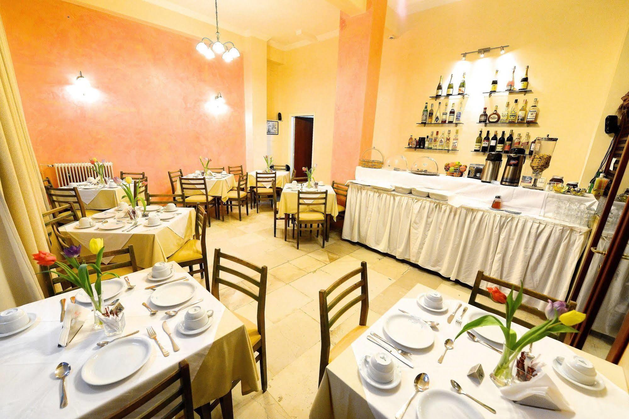 达莉亚酒店 Corfu  外观 照片