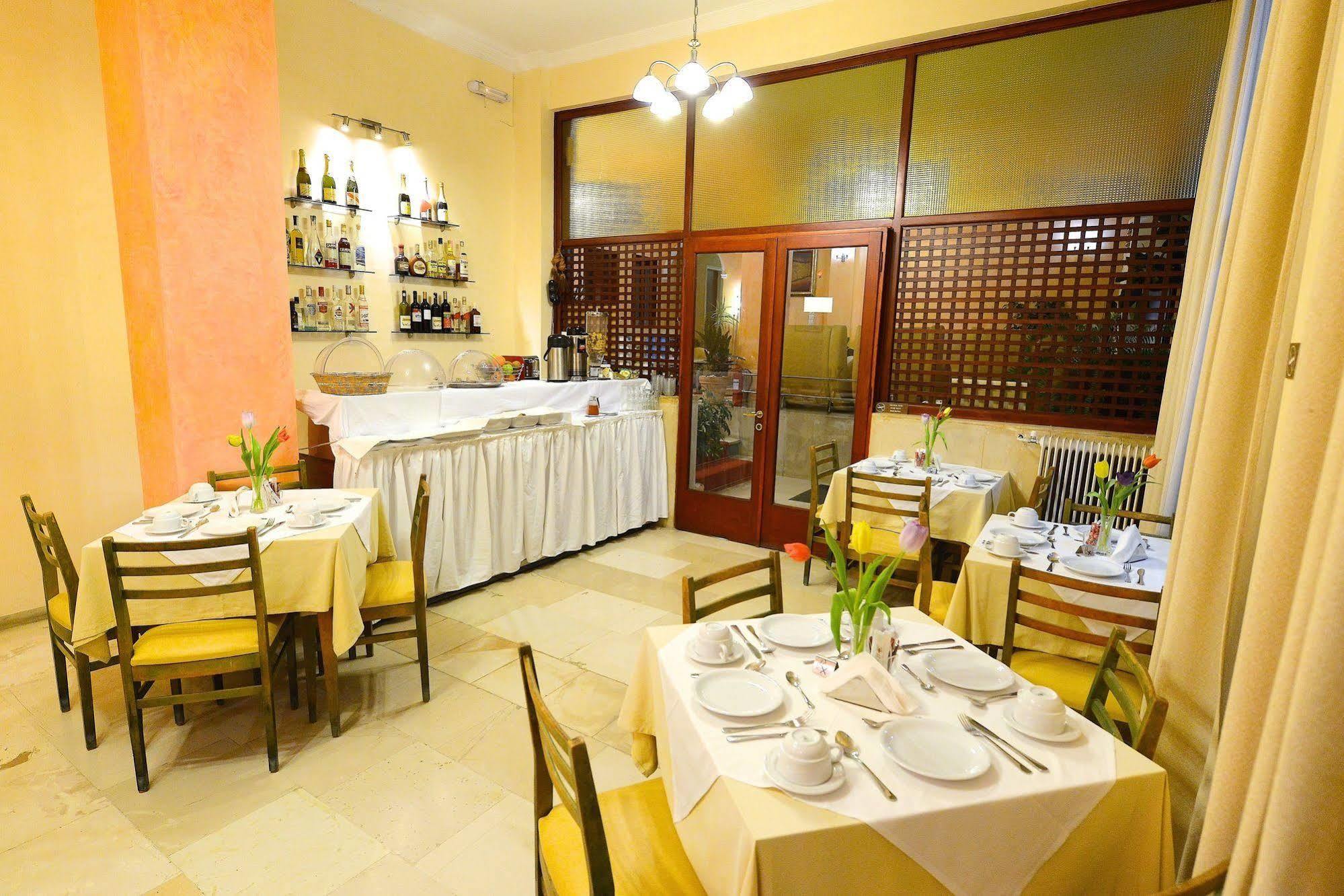 达莉亚酒店 Corfu  外观 照片